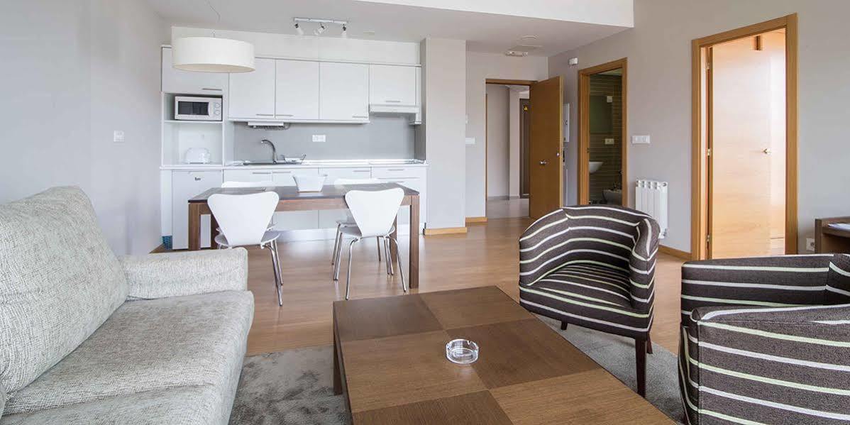 Apartamentos Turisticos Playa De Osmo Corme المظهر الخارجي الصورة