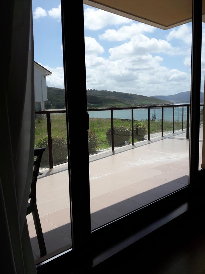Apartamentos Turisticos Playa De Osmo Corme المظهر الخارجي الصورة
