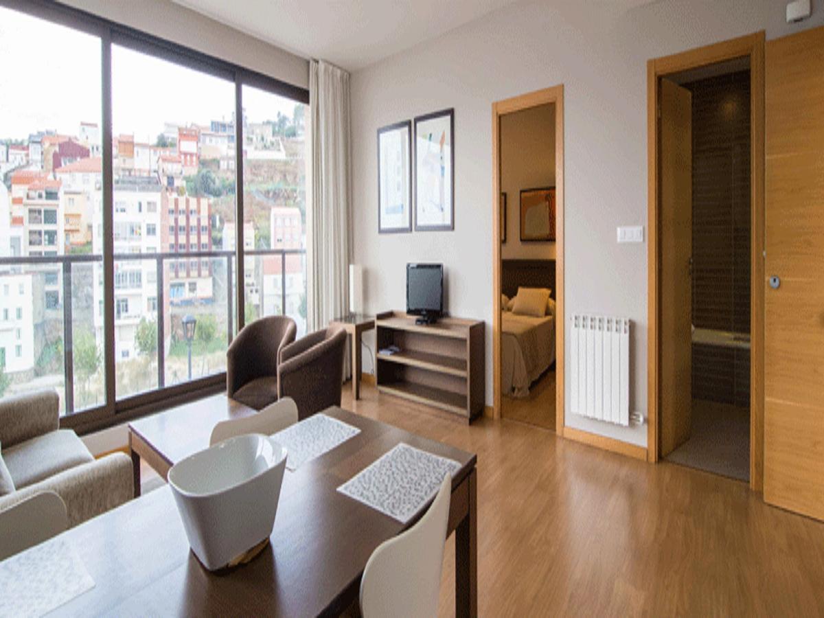 Apartamentos Turisticos Playa De Osmo Corme المظهر الخارجي الصورة
